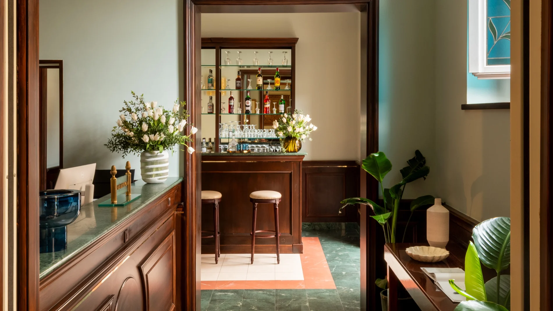Elegant and welcoming lounge bar for aperitifs and relaxing moments near Roma Termini and Piazza della Repubblica - Hotel Diocleziano, BZAR hotels in Rome