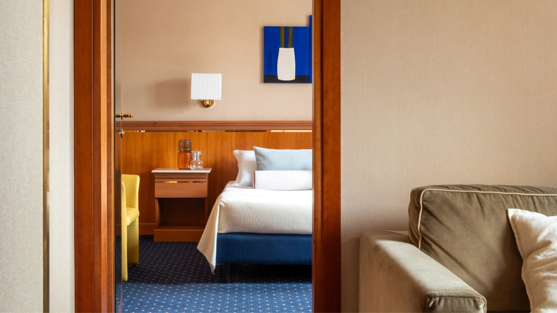 Suite with separate living area and elegant bedroom, spacious accommodation in the heart of Rome near Termini Station - Hotel Diocleziano, BZAR hotels in Rome