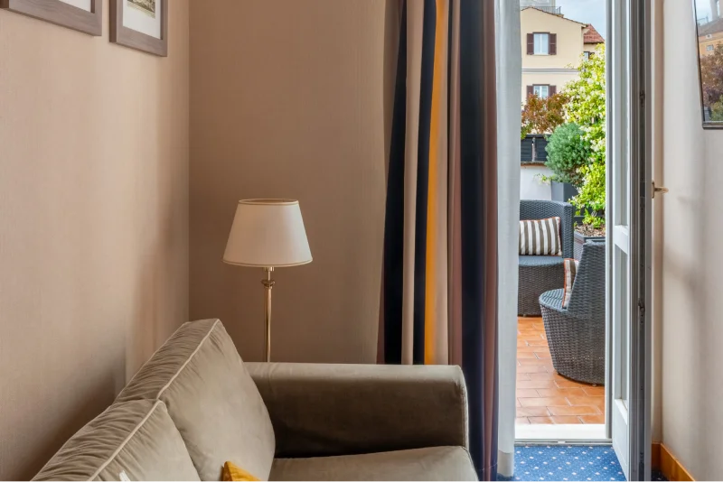 Suite with private lounge area and furnished outdoor terrace access, perfect for relaxing in the heart of Rome - Hotel Diocleziano, BZAR hotels in Rome