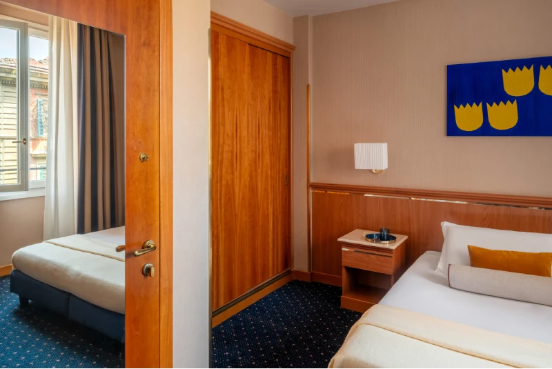 Superior double room with classic furnishings and natural light, ideal for exploring Roma Termini and the historic center - Hotel Diocleziano, BZAR hotels in Rome