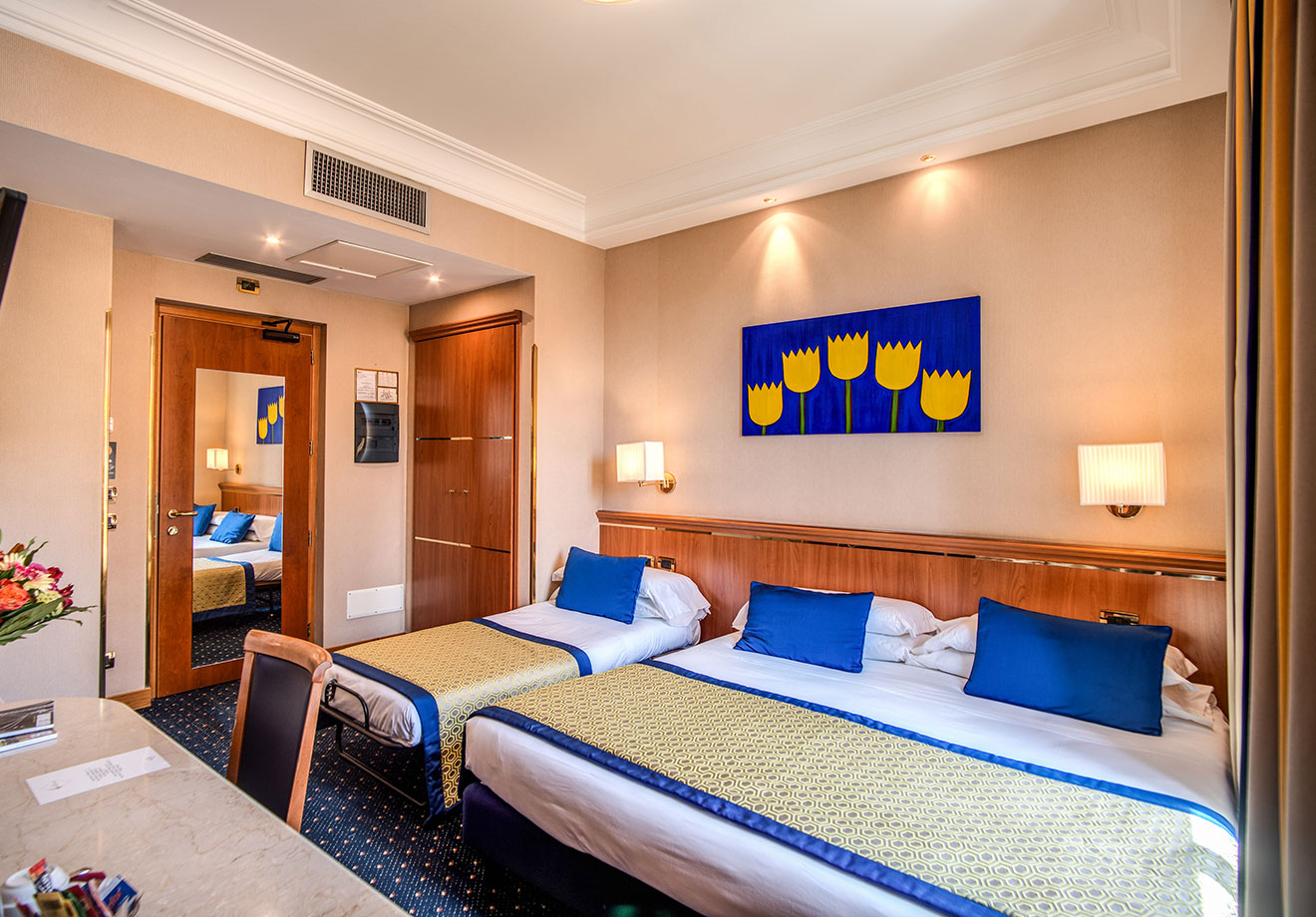 Triple rooms in italy